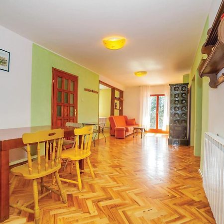 7 Bedroom Pet Friendly Home In Crni Kal Crni Kal  Eksteriør billede