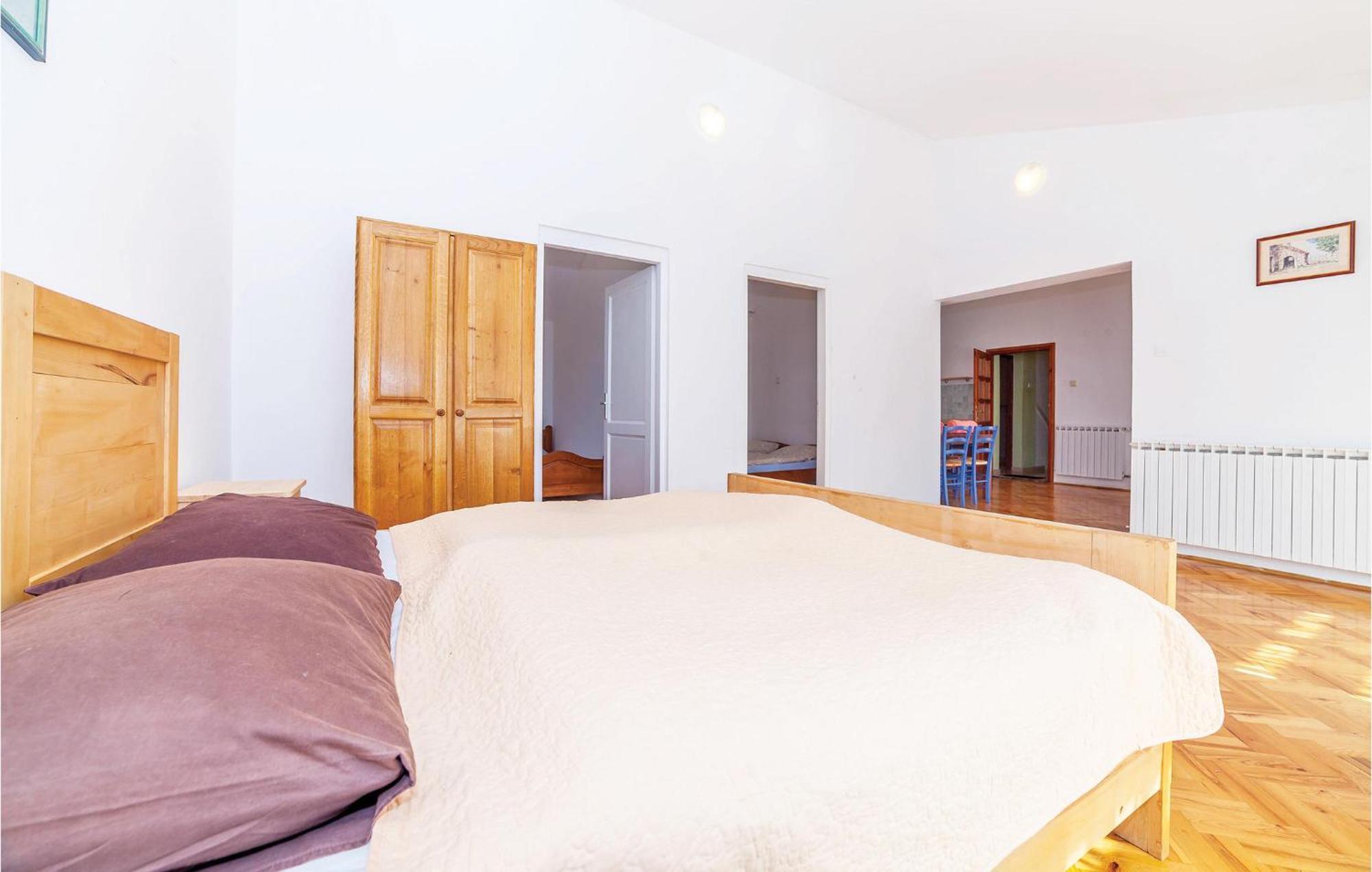 7 Bedroom Pet Friendly Home In Crni Kal Eksteriør billede